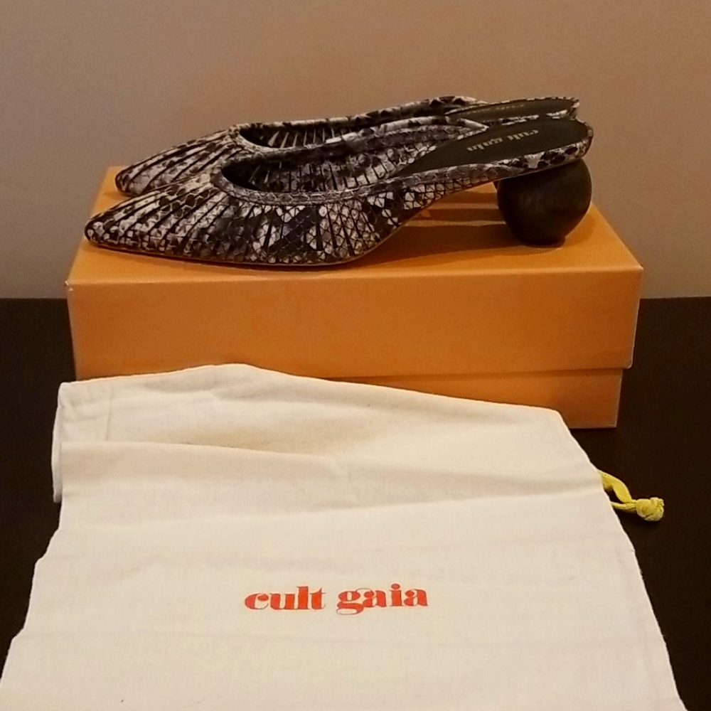 Cult Gaia Mule